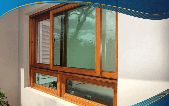Cửa sổ nhôm kính mở trượt 2 cánh kết hợp vách kính cố định ở dưới tạo nên sự độc đáo cho căn phòng