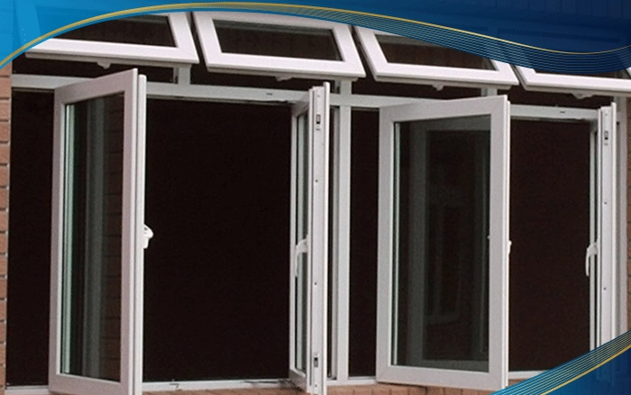 Cửa sổ nhựa uPVC 4 cánh chính mở quay kết hợp 4 cánh mở hất trên giúp lấy sáng, đón gió tối ưu