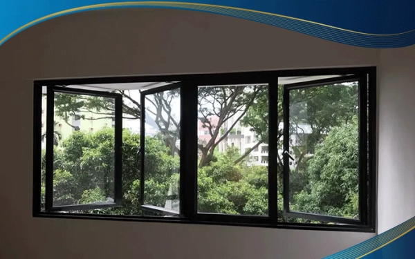 Cửa nhựa lõi thép 4 cánh mở quay màu đen tạo điểm nhấn ấn tượng cho các công trình nhà ở, biệt thự, nhà hàng cao cấp, chung cư,...