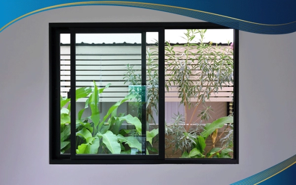 Cửa sổ nhựa mở trượt màu đen tạo điểm nhấn cho căn phòng của bạn