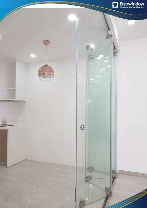 Cửa lùa xếp trượt bằng kính 4 cánh