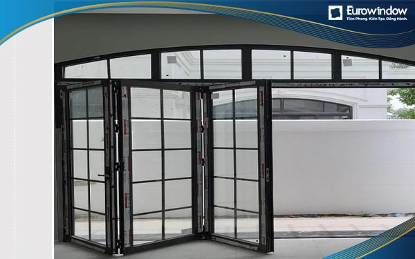 Cừa lùa xếp trượt nhôm kính mái vòm