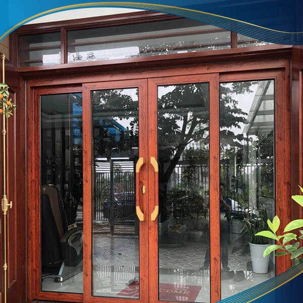 Cửa nhôm sơn tĩnh điện 4 cánh ở trượt vân gỗ