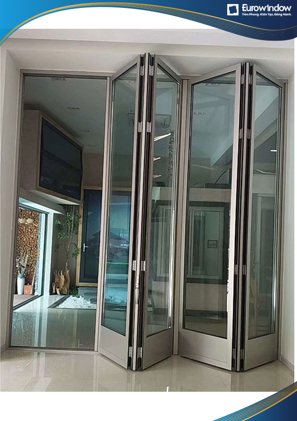 Cửa nhôm kính xếp trượt thông phòng