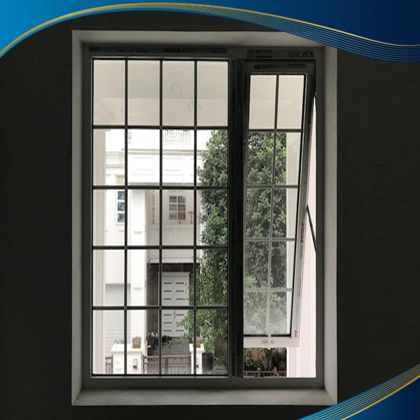 Cửa nhôm màu trắng 1 cánh mở hất kết hợp vách kính cố định