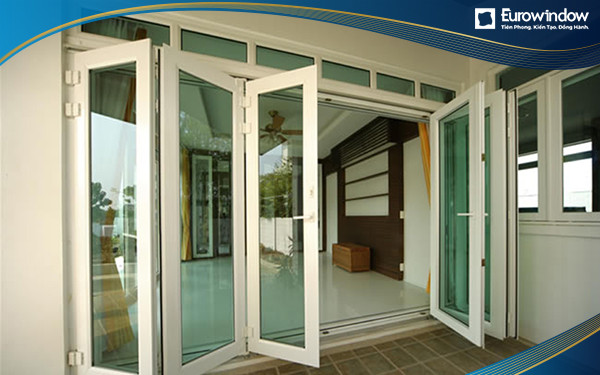 Cửa nhôm màu trắng 6 cánh xếp gấp