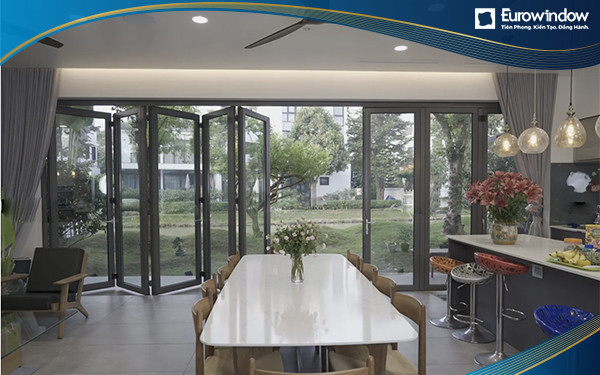 Cửa nhôm xếp trượt 8 cánh