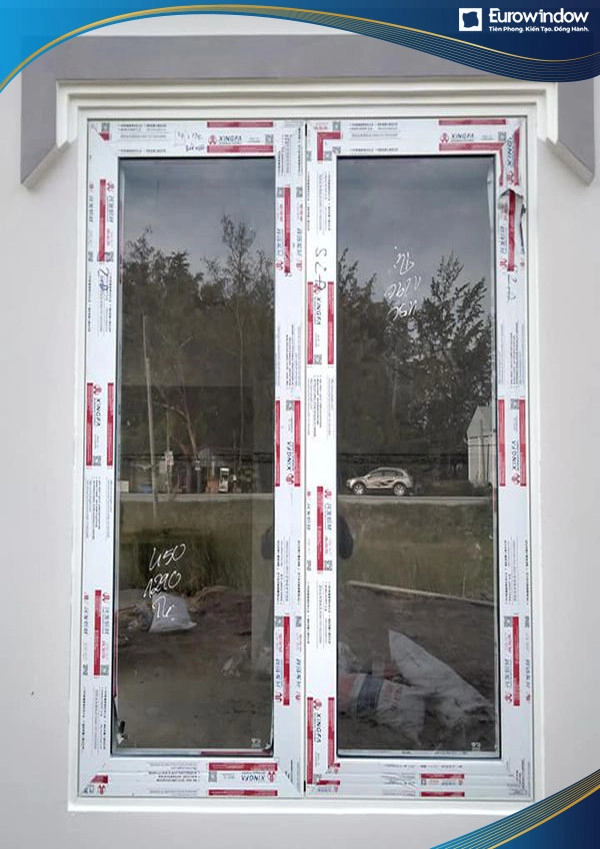 Cửa sổ nhôm 2 cánh màu trắng