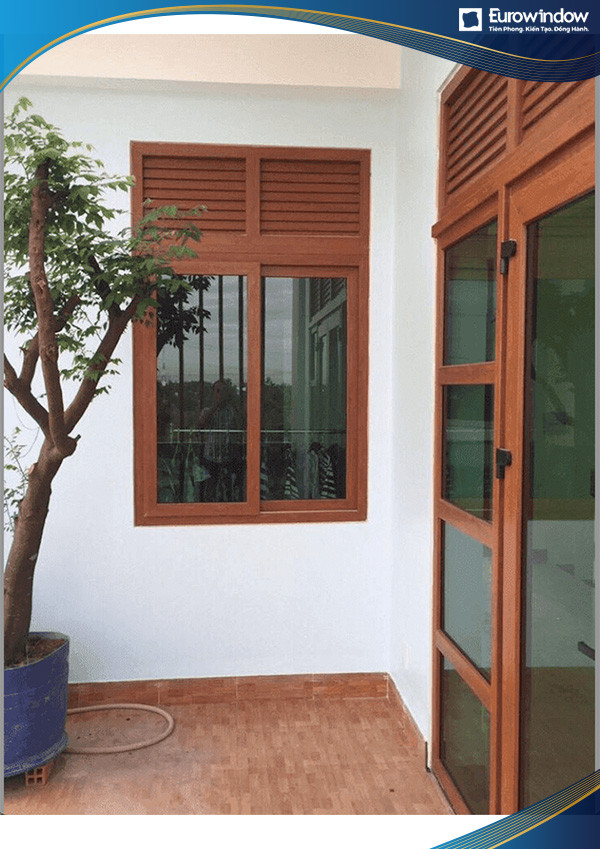 Cửa đi và cửa sổ nhựa lõi thép 2 cánh