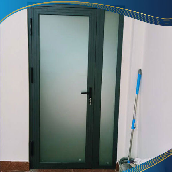 Cửa nhôm 1 cánh màu ghi mờ