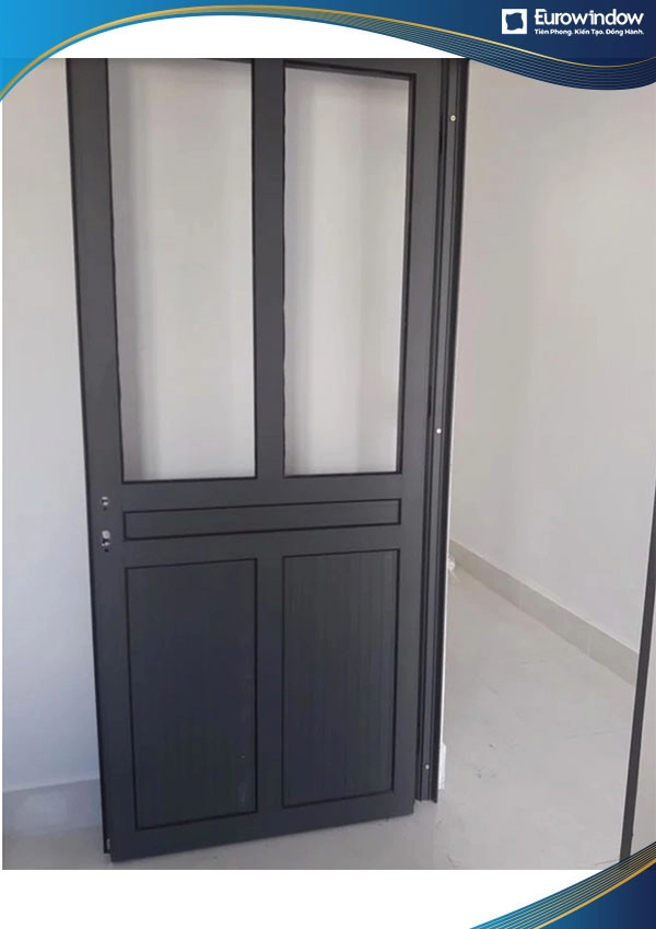 Cửa nhôm chia ô kết hợp pano