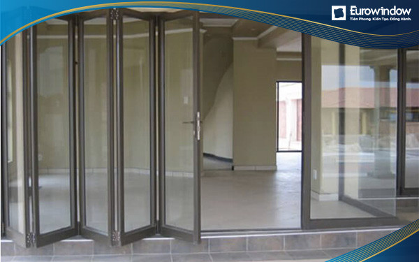 Cửa nhôm màu cà phê 4 cánh xếp gấp