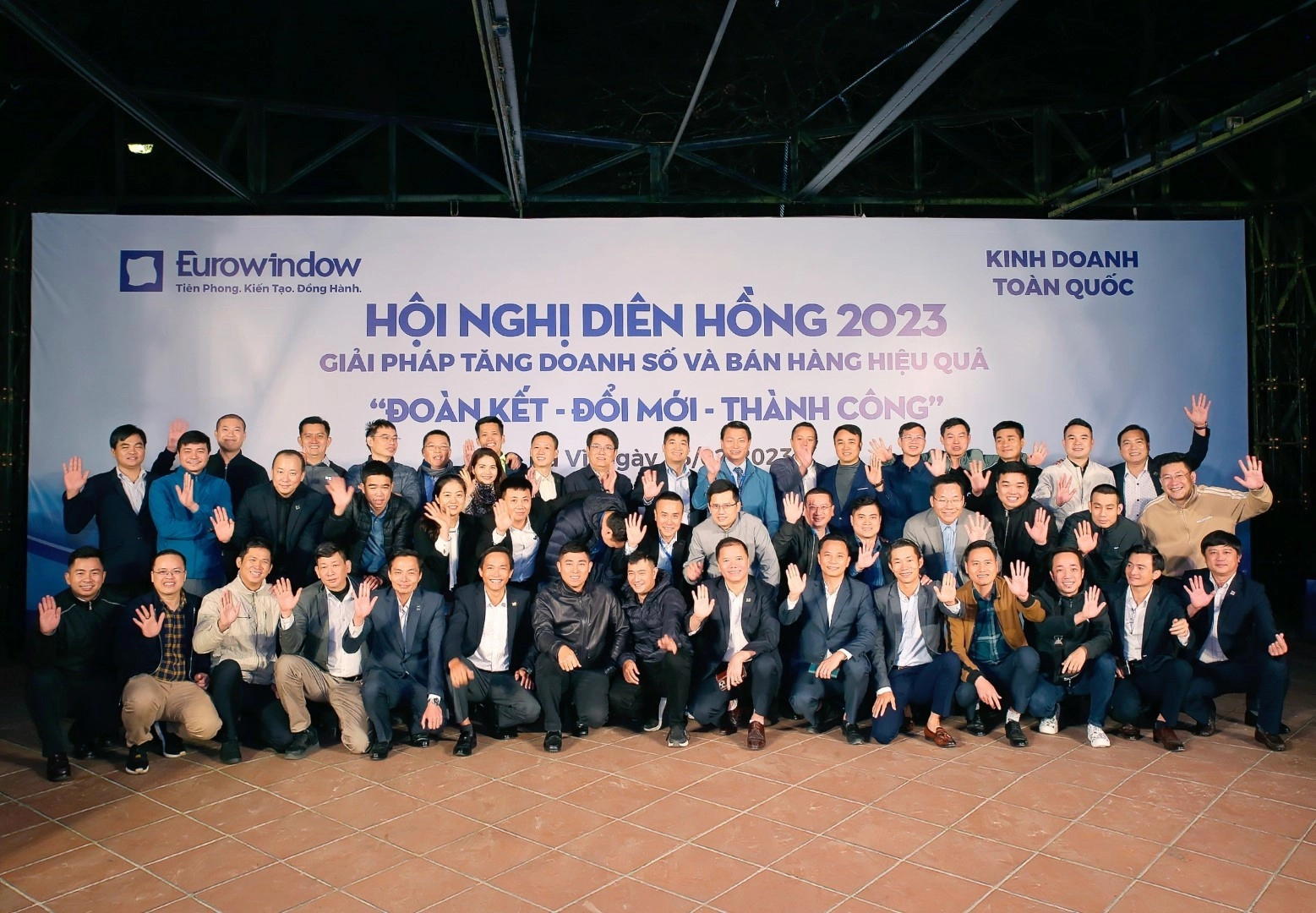 hoi-nghi-dien-hong-kinh-doanh-2023-1