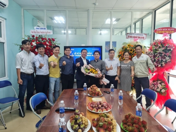 nha-may-eurowindow-14-nam-thanh-lap-4