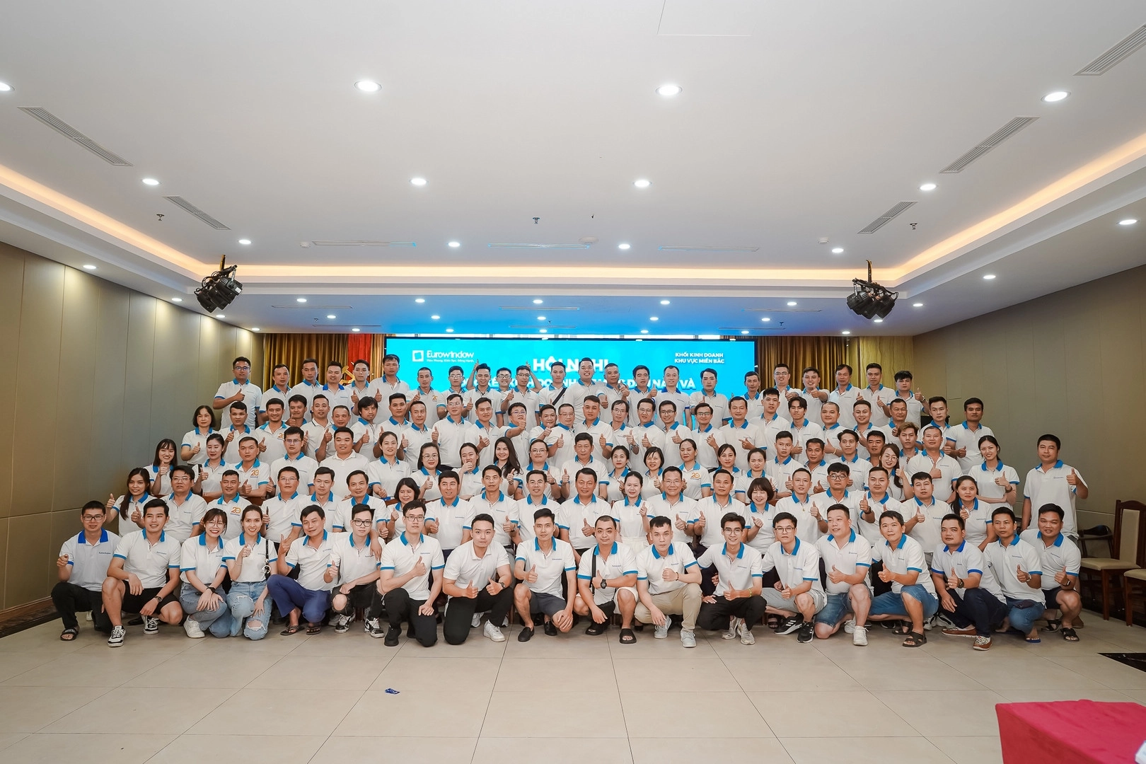 kinh-doanh-mien-bac-kickoff-6-thang-2023-1-copy