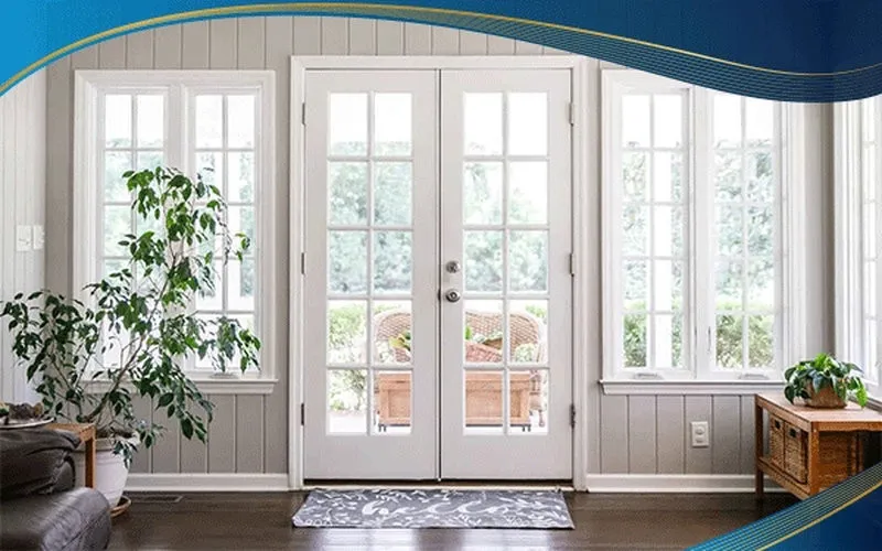 Cửa đi nhôm 2 cánh mở quay màu trắng được lắp đặt tại lối ra vườn gia đình vừa mở rộng lối đi lại, vừa giúp tận dụng được tối đa ánh sáng tự nhiên