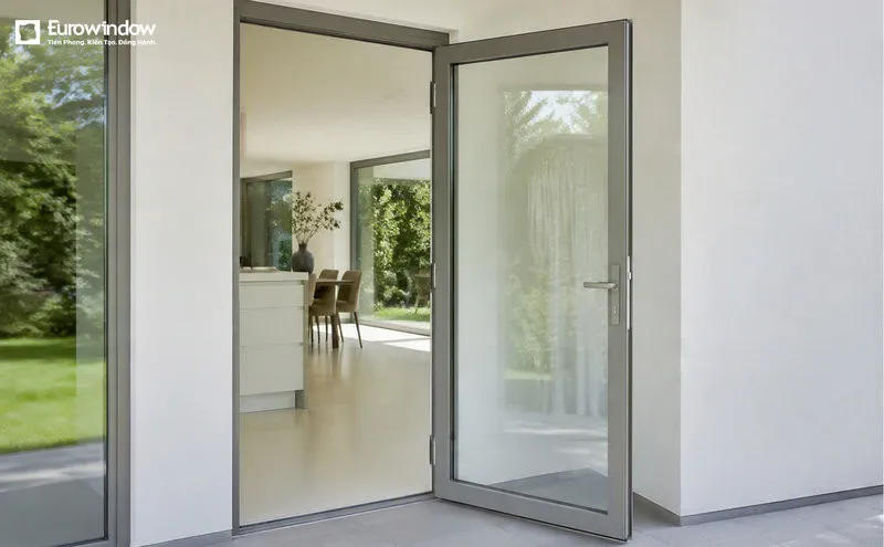 Cửa nhôm 1 cánh màu ghi thích hợp làm cửa phòng ngủ, phòng tắm, phòng vệ sinh hoặc lối ra vào của phòng nhỏ