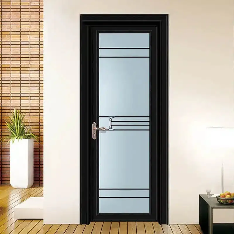 Cửa nhôm kính 1 cánh có hoa văn trang trí tạo điểm nhấn tinh tế cho phòng ngủ