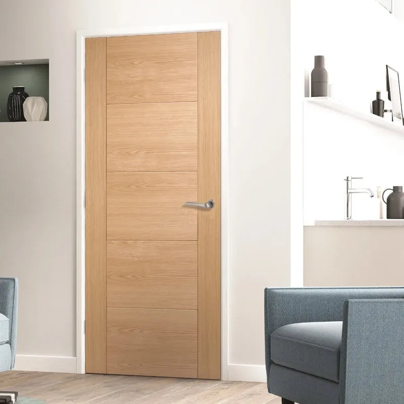 Cửa phòng gỗ 1 cánh với thiết kế đơn giản, phù hợp nhiều kiểu nội thất (Nguồn: Internet)