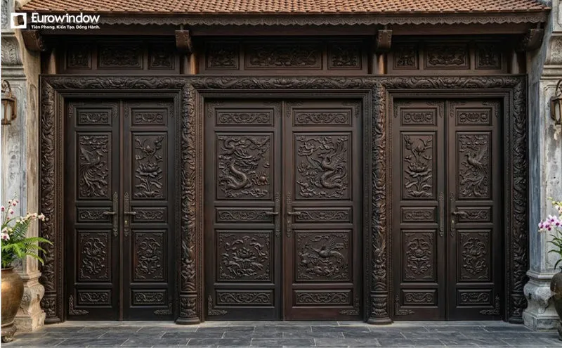 Mẫu cửa 6 cánh nổi bật với kích thước lớn và thiết kế cân đối, giúp không gian mặt tiền trở nên sang trọng, ấn tượng hơn. (Nguồn: Eurowindow)