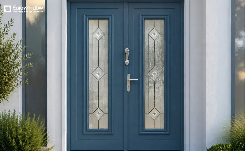 Mẫu cửa nhôm xanh cho cửa chính phù hợp với kiến trúc sang trọng (Nguồn: Eurowindow)