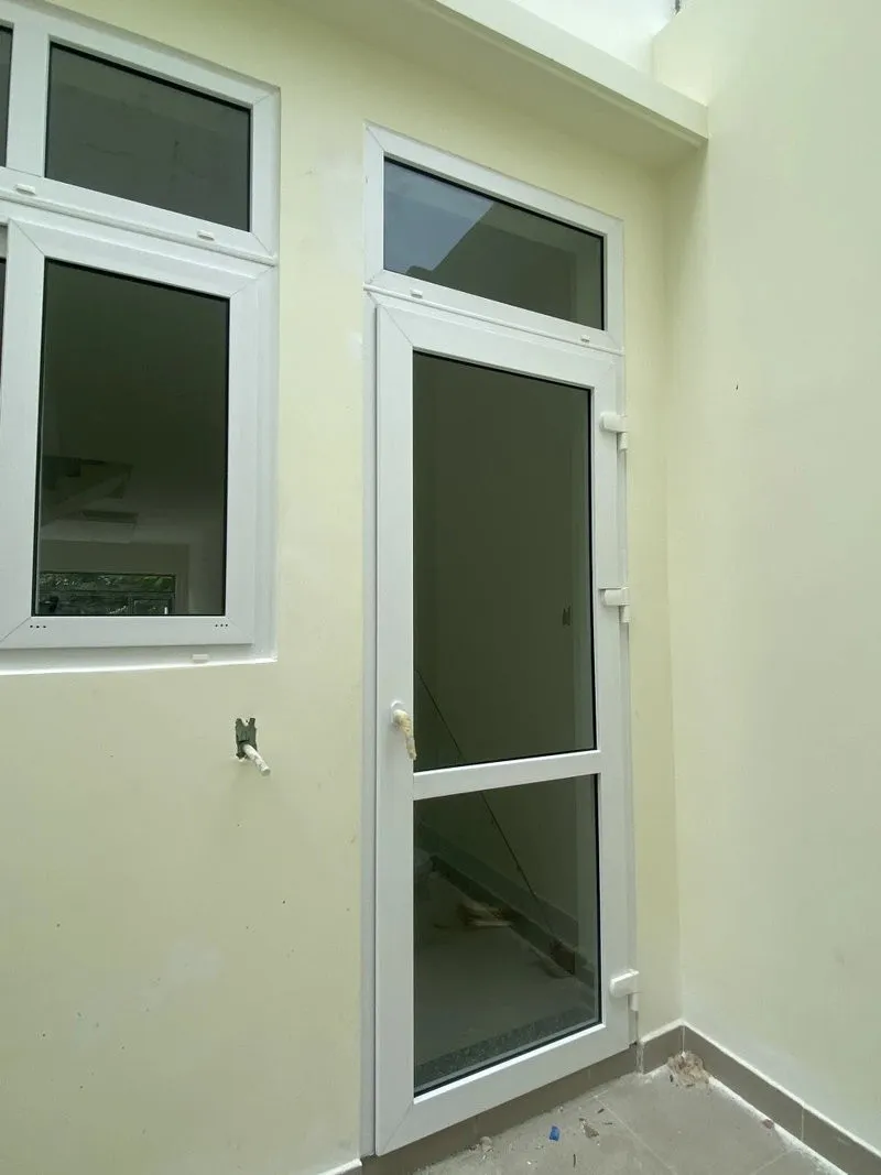 Single-leaf outward-opening uPVC door (Source: Internet)
