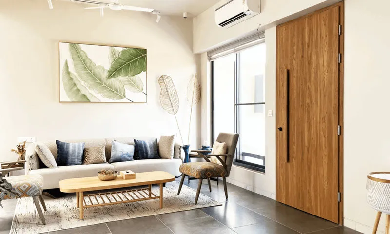 Thiết kế cửa gỗ tự nhiên tạo điểm nhấn tinh tế và tăng giá trị thẩm mỹ cho căn hộ (Nguồn: Internet)