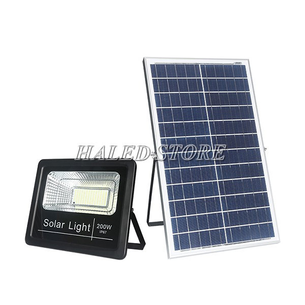 Mẫu đèn pha năng lượng mặt trời 200w của HALEDCO