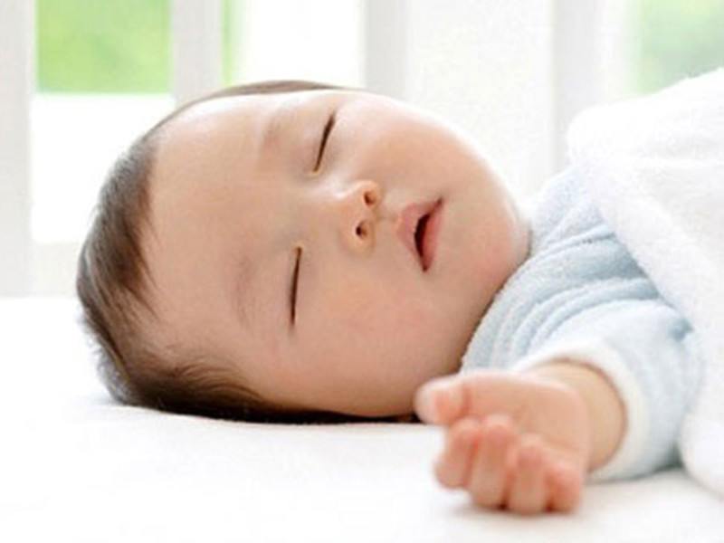 giúp bé ngủ ngon