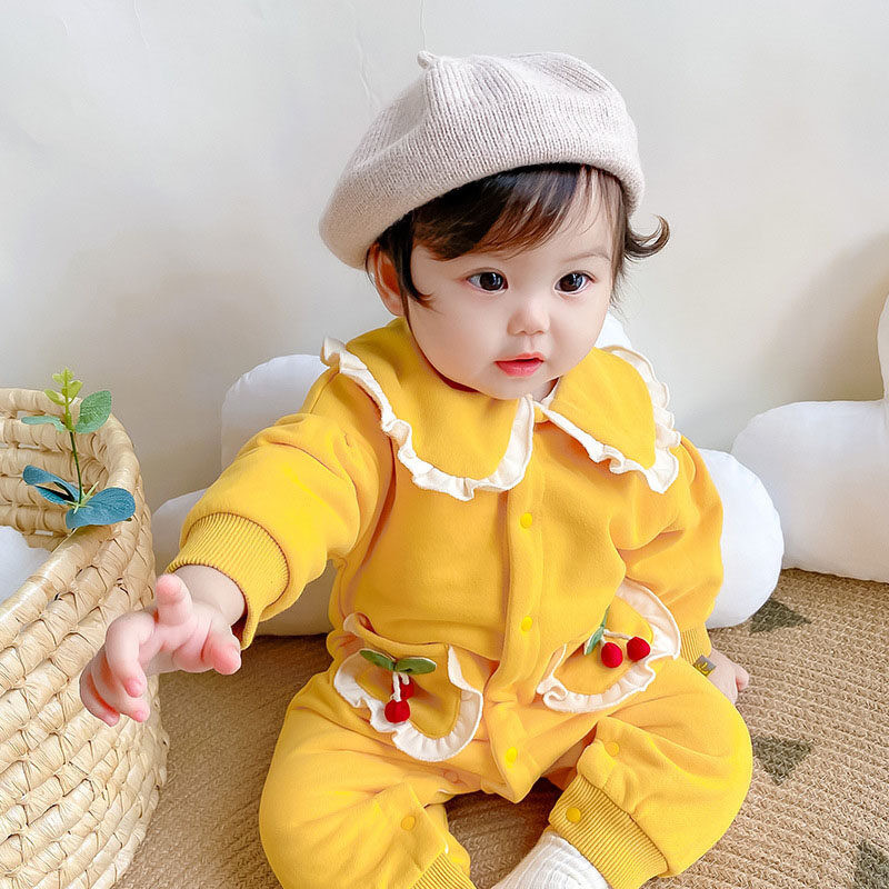 quần áo trẻ sơ sinh