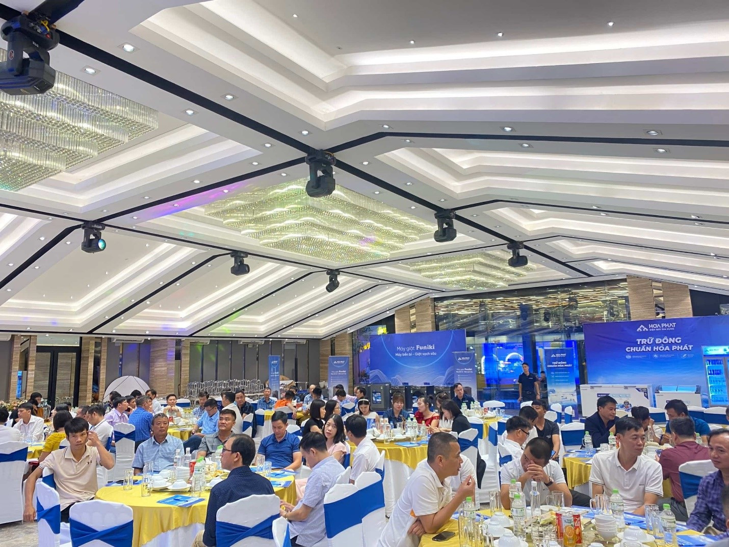 Chạy offline giao lưu khởi động trước giải của CLB chạy HPDQ