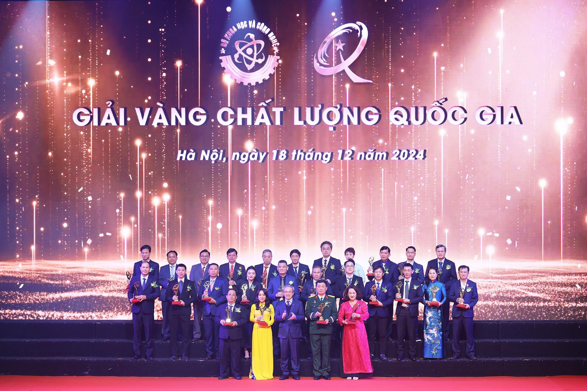 Kiềng ba chân của Nội thất The One