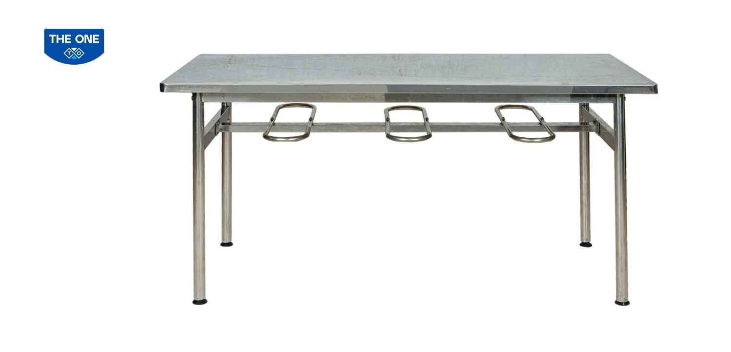 Bàn ăn công nghiệp The One BA04I14 (1m4, inox) có giá dao động từ khoảng 2.500.000 đến 2.920.000VNĐ tùy đại lý phân phối.