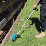 may-cat-co-dung-pin-makita-dur192lz-12