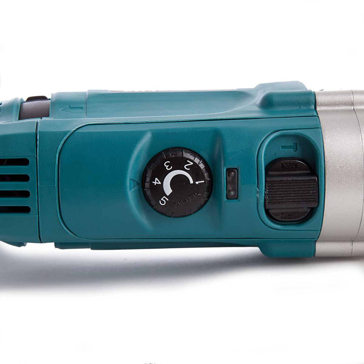 Máy khoan búa MAKITA HP2070