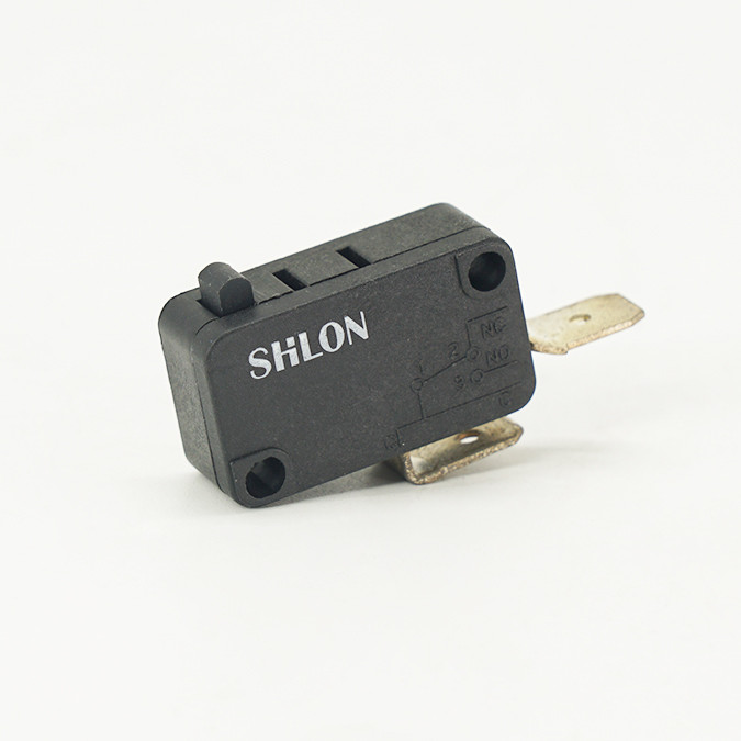 Role tự động rửa xe AK-999 Lắp vừa HRX815