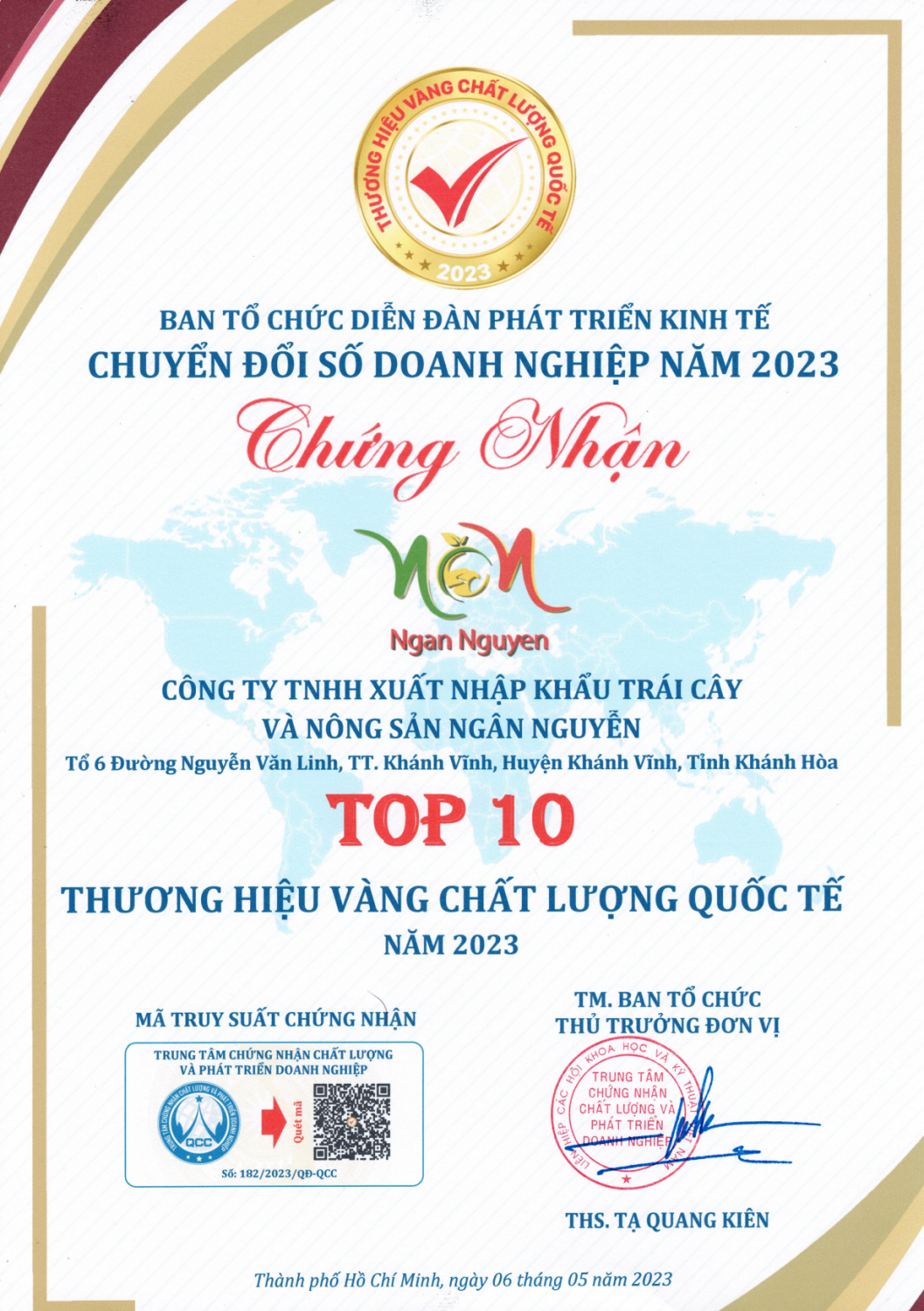 chung-nhan-top-10-thv-ban-tieng-viet-anh-1