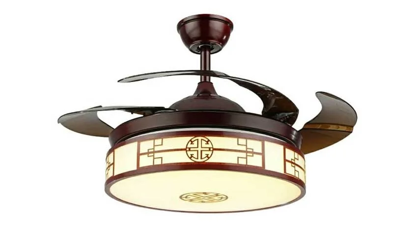 Mẫu quạt trần trang trí phòng khách gắn đèn