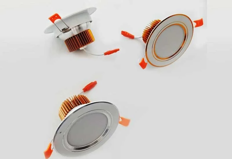 đèn led âm trần nào tốt