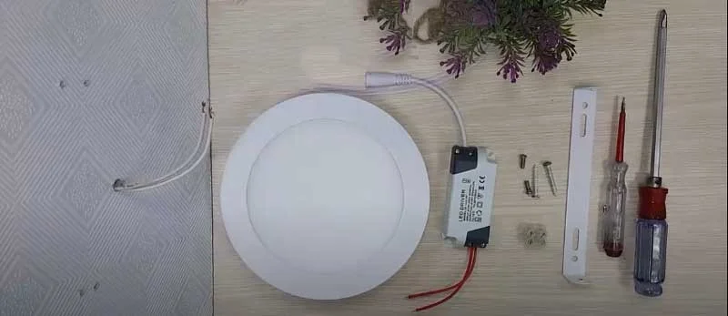 cách led đèn ốp trần