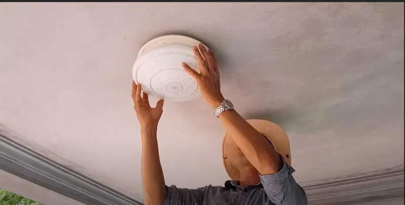 Tim hiểu cách tháo lắp đèn ốp trần