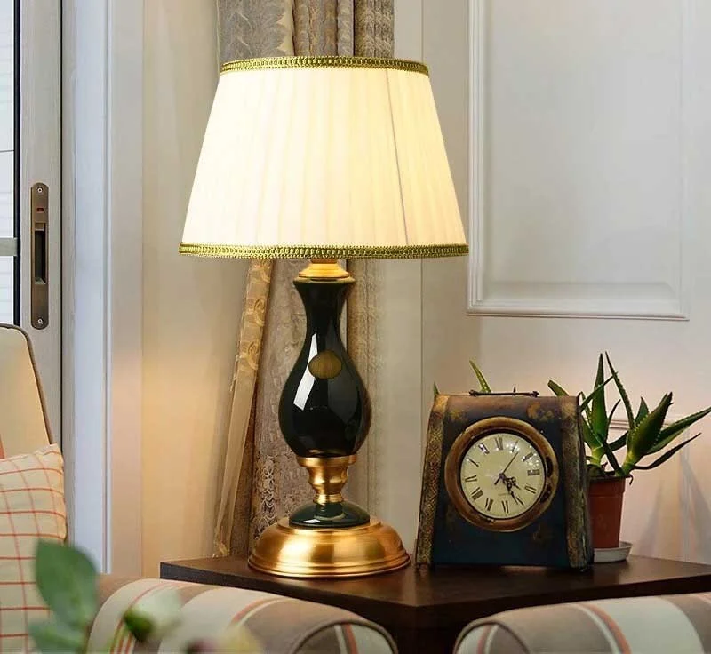 Đèm bàn trang trí phòng ngủ phòng khách