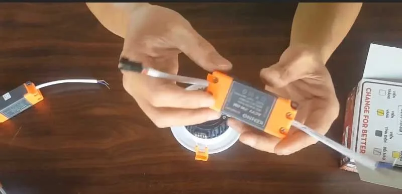 Đèn led âm trần, đèn downlight - 4