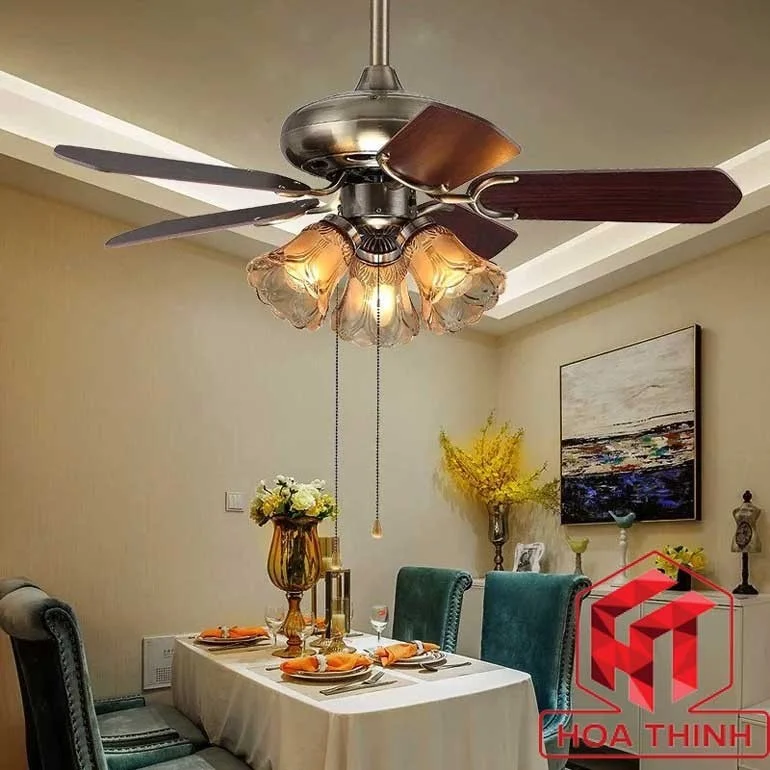 den-quat-tran-canh-go-htq-04-anh-1