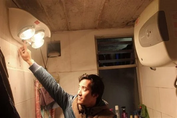 den-suoi-nha-tam-loai-nao-tot-2