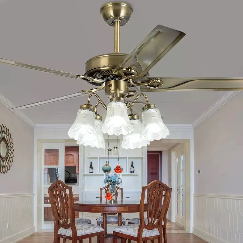 den-quat-5-bong-canh-sat-1