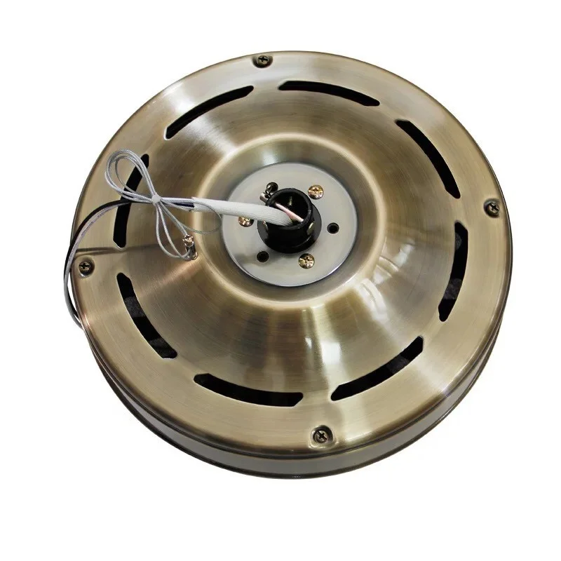 den-quat-5-bong-canh-sat-3