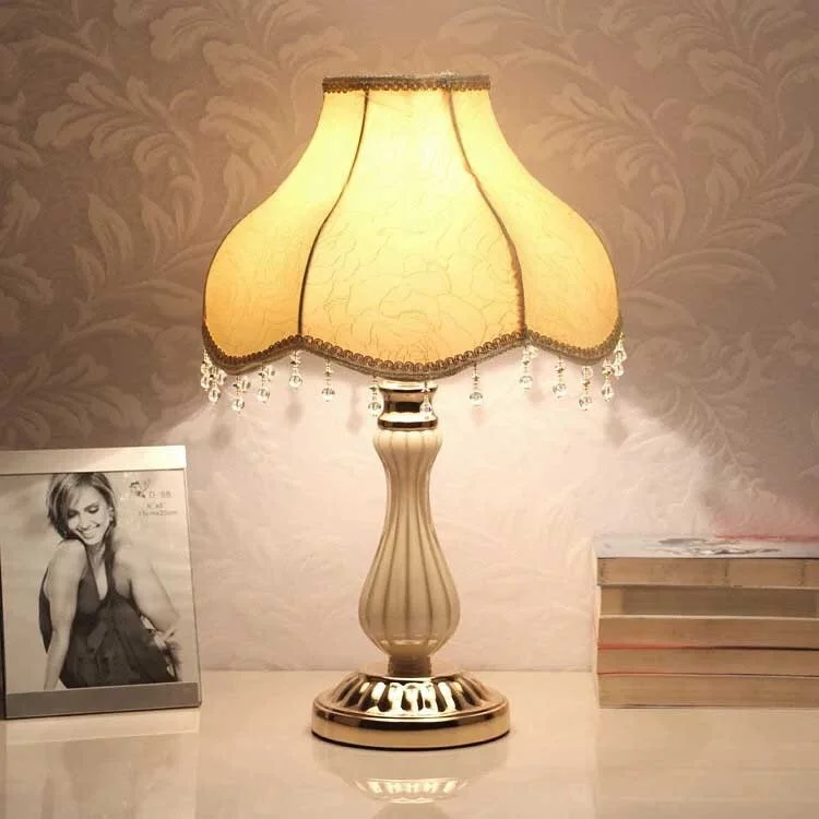 den-ban-co-dien-ht08-anh--3