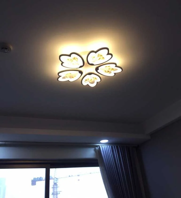 Đèn ốp trần hoa mai pha lê 5 cánh den-op-tran-hoa-mai-pha-le-5-canh-5
