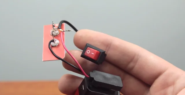 cách làm đèn led chạy bằng pin